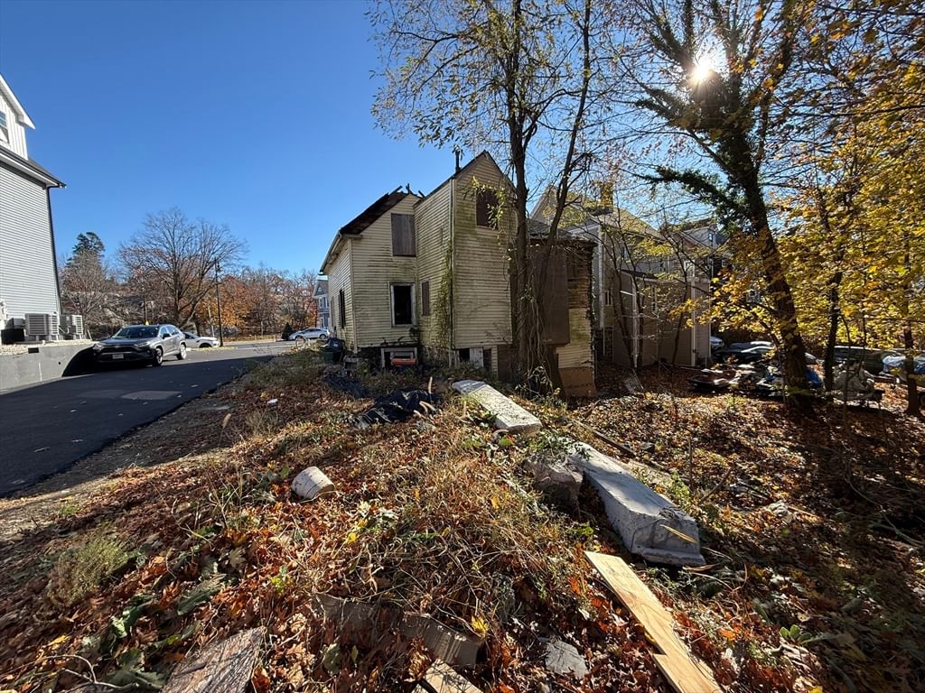 1139 Hyde Park Ave Boston — Photo 11 of 12