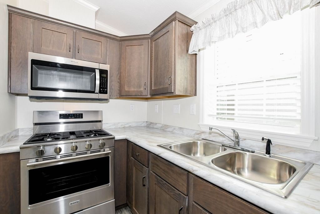 3040 Cranberry Hwy #32 Wareham — Photo 8 of 23