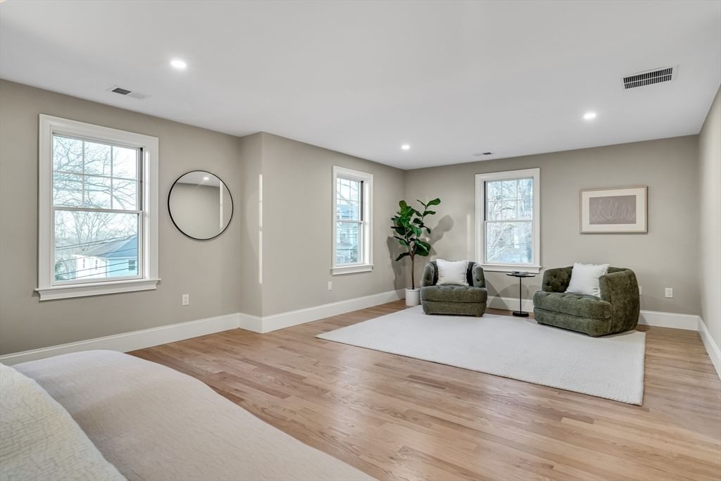 19 Deering Lexington — Photo 19 of 42