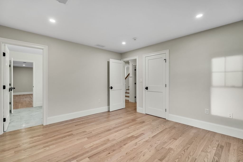 19 Deering Lexington — Photo 30 of 42