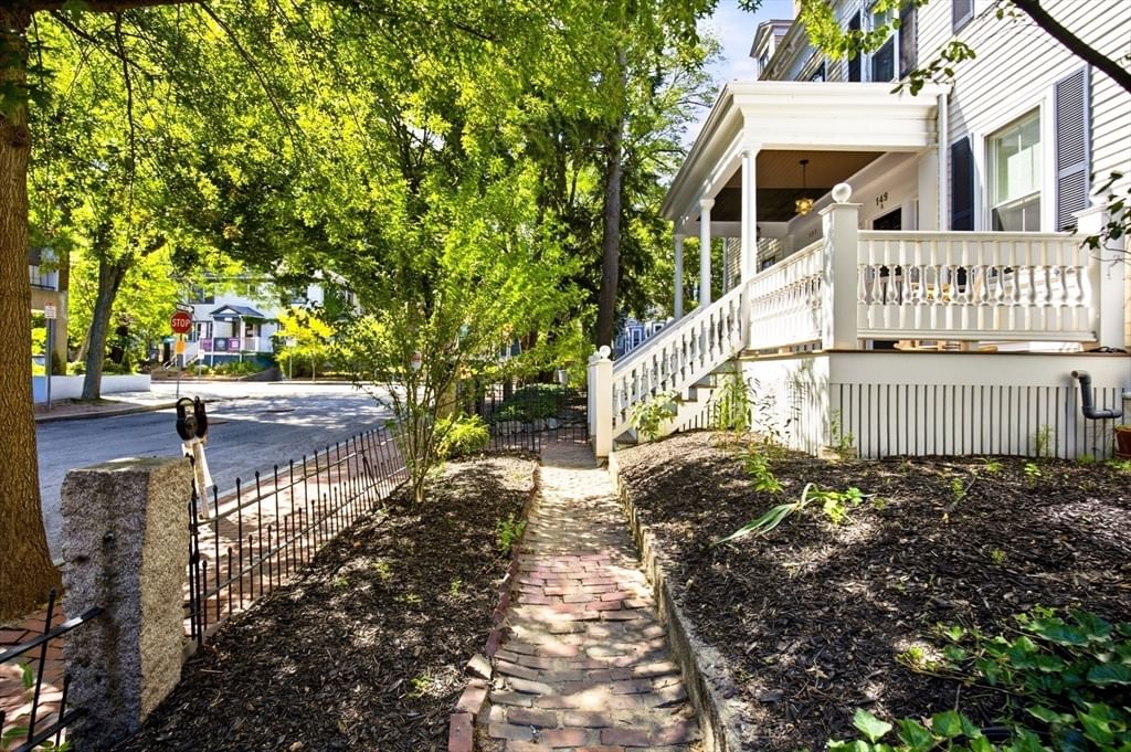 149a Bishop Allen Drive #A Cambridge — Photo 3 of 28
