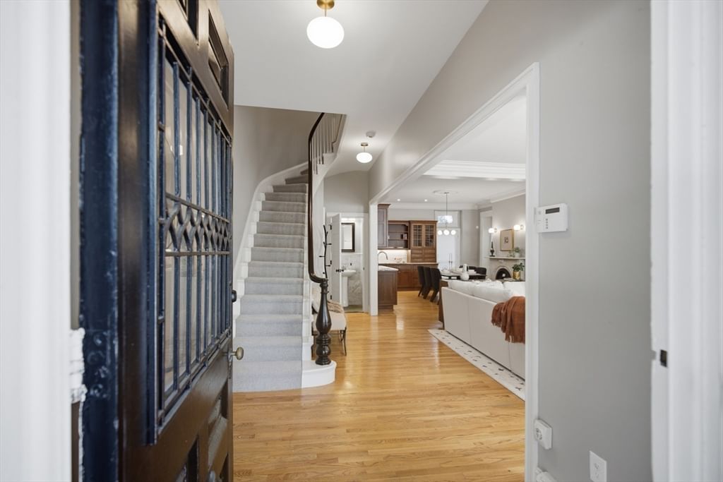 149a Bishop Allen Drive #A Cambridge — Photo 4 of 28