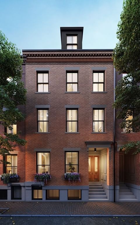 32 Hanson #2 — property photo 1