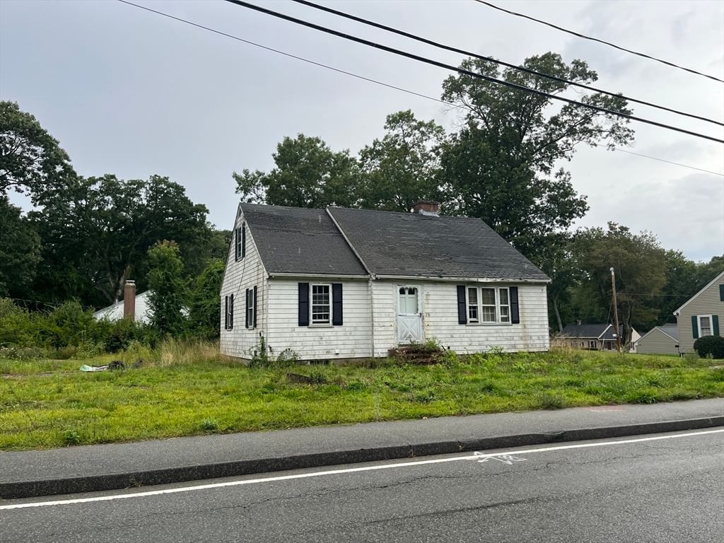276 Center St, Randolph, MA 02368