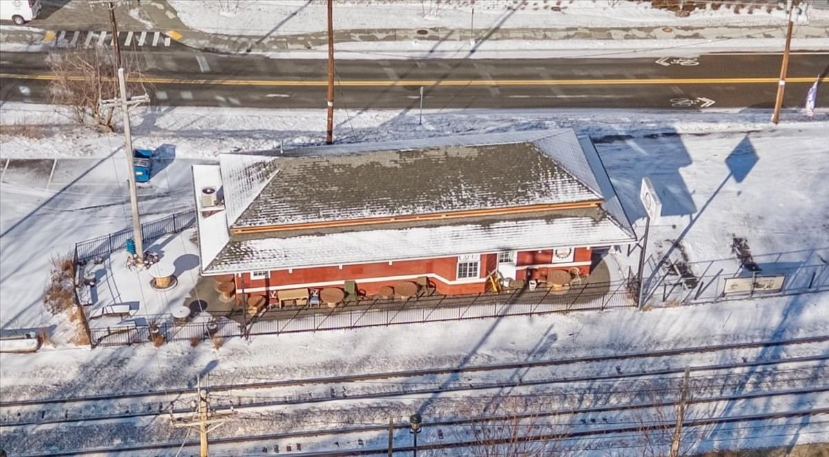 30 Railroad Ave Haverhill — Photo 9 of 27