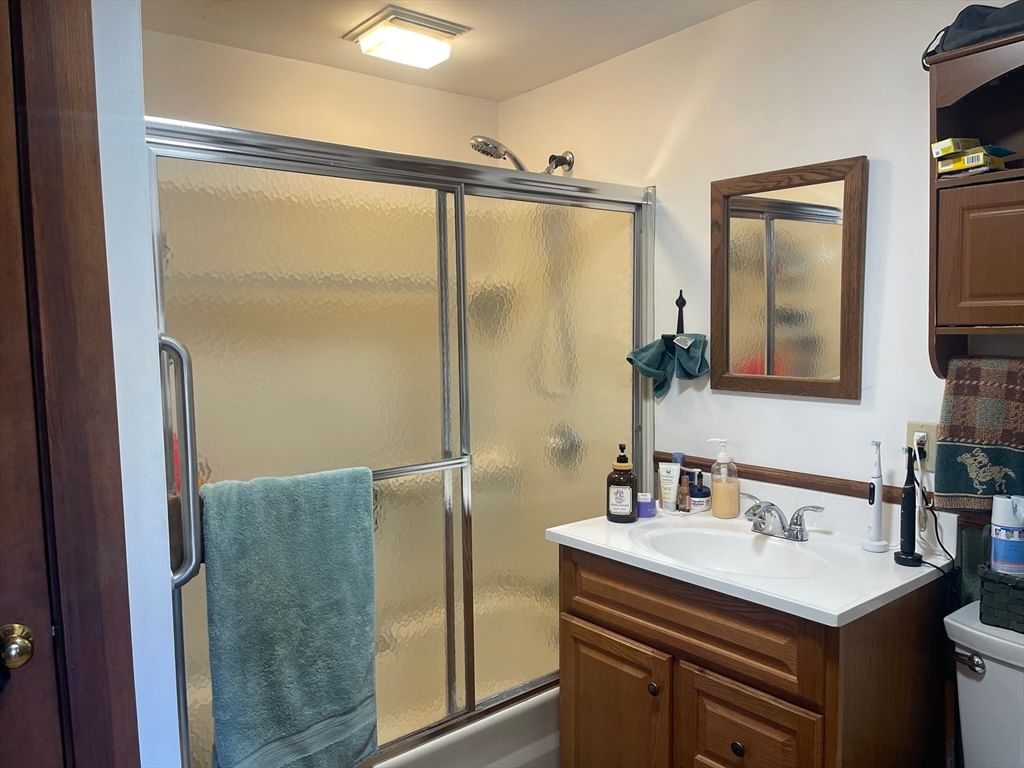 295 Cherry St Middleboro — Photo 34 of 41