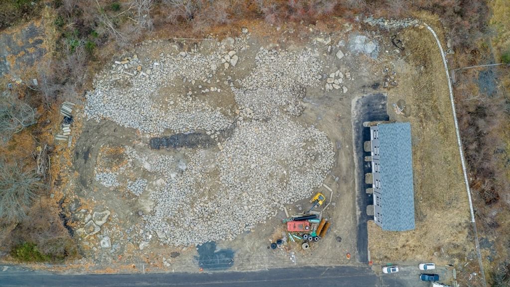 1-11 Lawrence Fall River — Photo 27 of 29