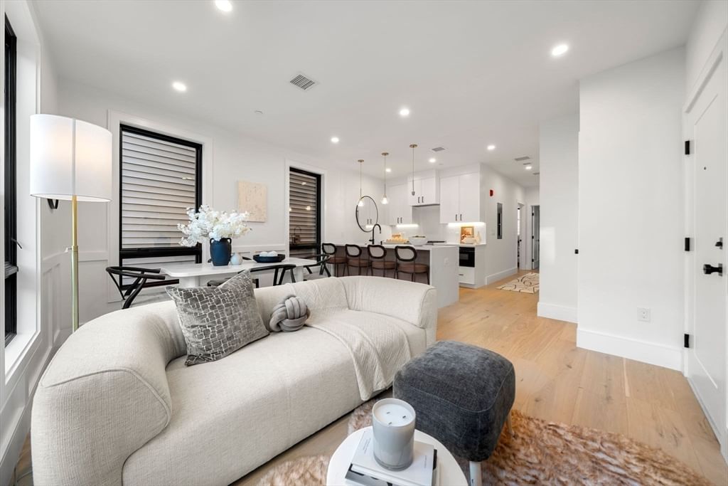 136 W 8th St #2 Boston — Photo 5 of 14