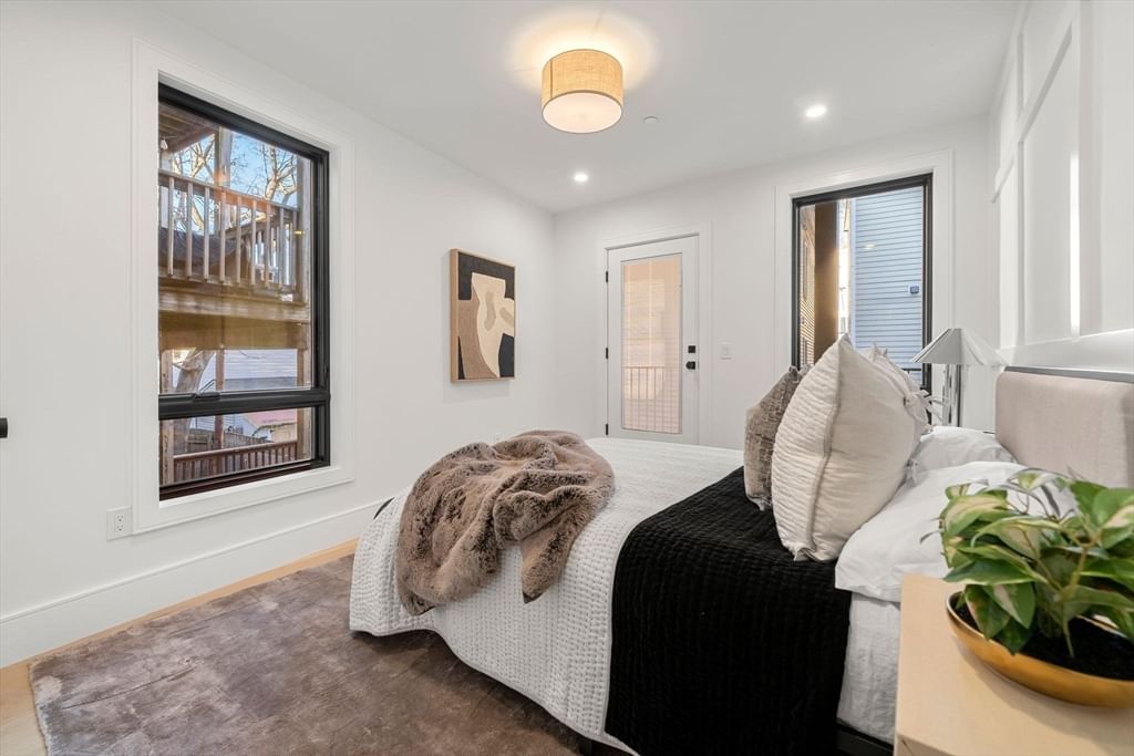 136 W 8th St #2 Boston — Photo 8 of 14