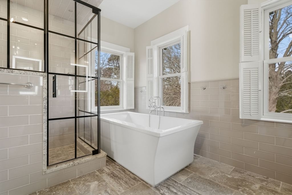 2 Ocean Avenue Swampscott — Photo 21 of 42