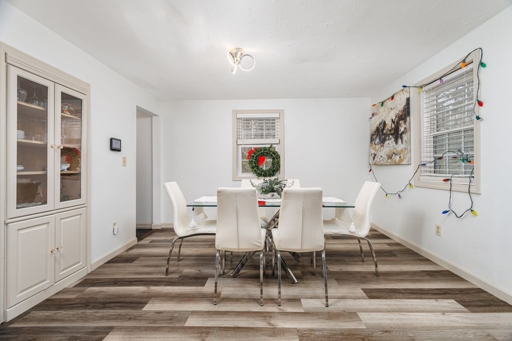 28 Holly Drive Gardner — Photo 10 of 32