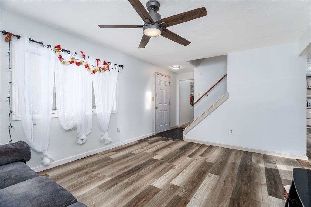 28 Holly Drive Gardner — Photo 11 of 32