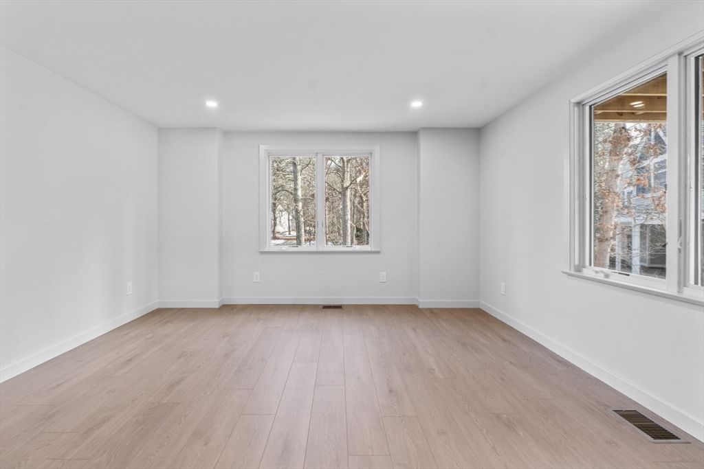 46 Greensward Circle Mashpee — Photo 17 of 42