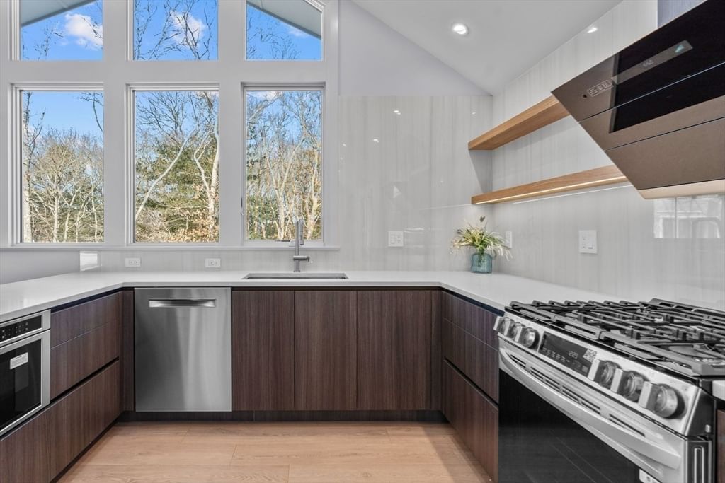 46 Greensward Circle Mashpee — Photo 25 of 42