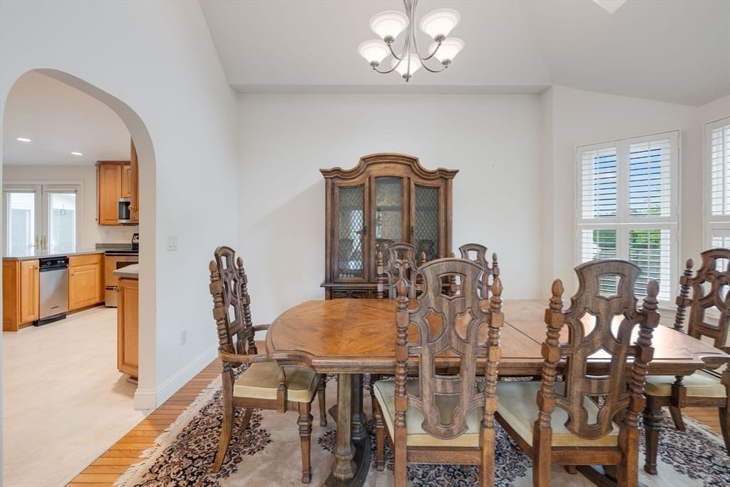 276 Shore St Falmouth — Photo 13 of 41