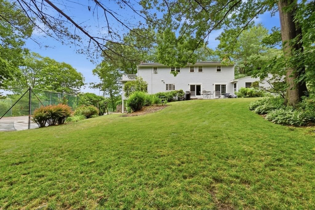 11 Pickman Rd Beverly — Photo 31 of 40