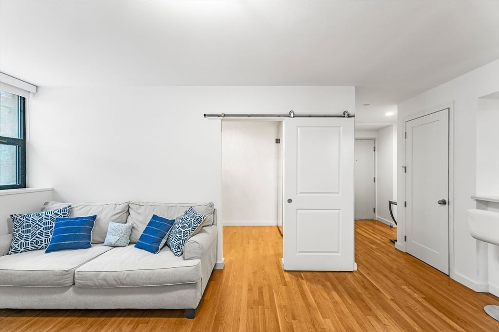 125 B St #1D Boston — Photo 8 of 20