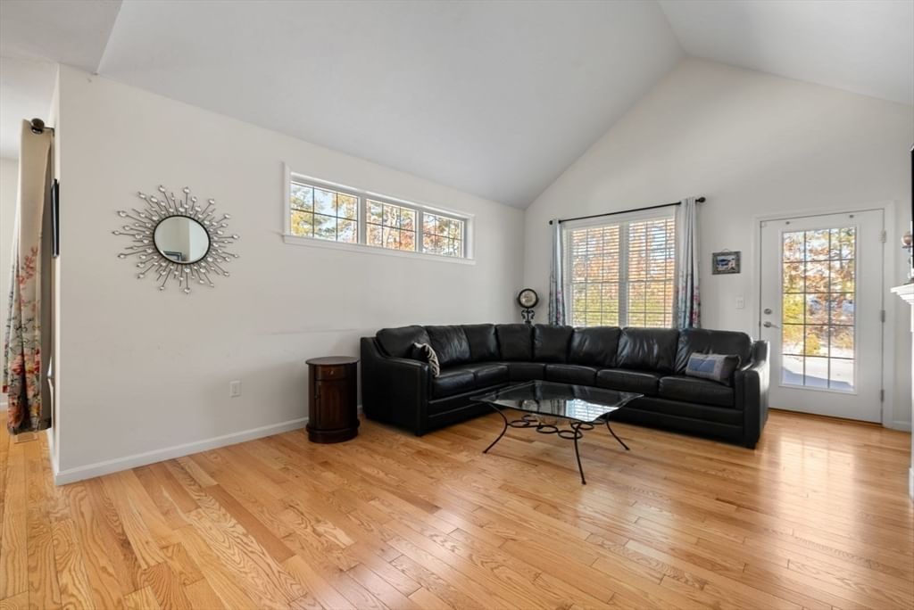 44 Mariners Way #44 Plymouth — Photo 13 of 41