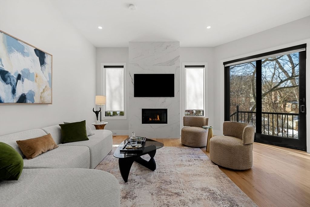16-18 Josselyn Pl #18 Newton — Photo 12 of 28