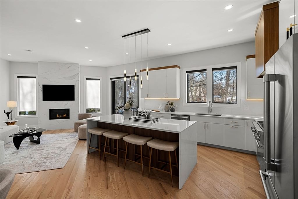 16-18 Josselyn Pl #18 Newton — Photo 6 of 28
