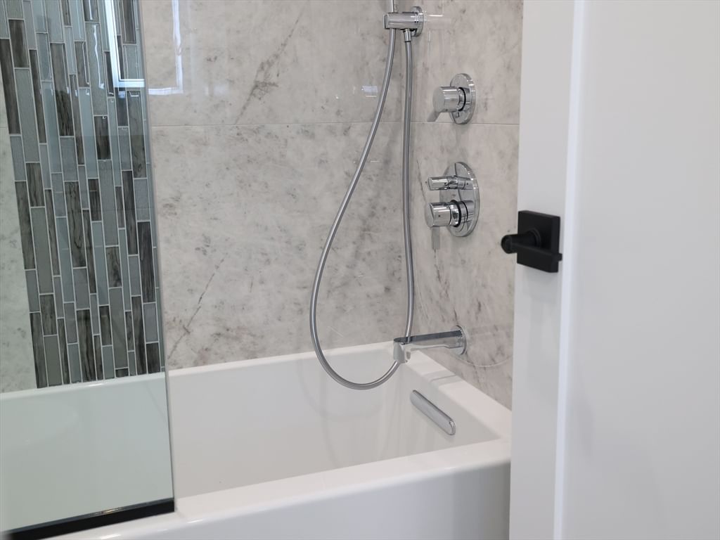 18 Josselyn Pl #18 Newton — Photo 29 of 29