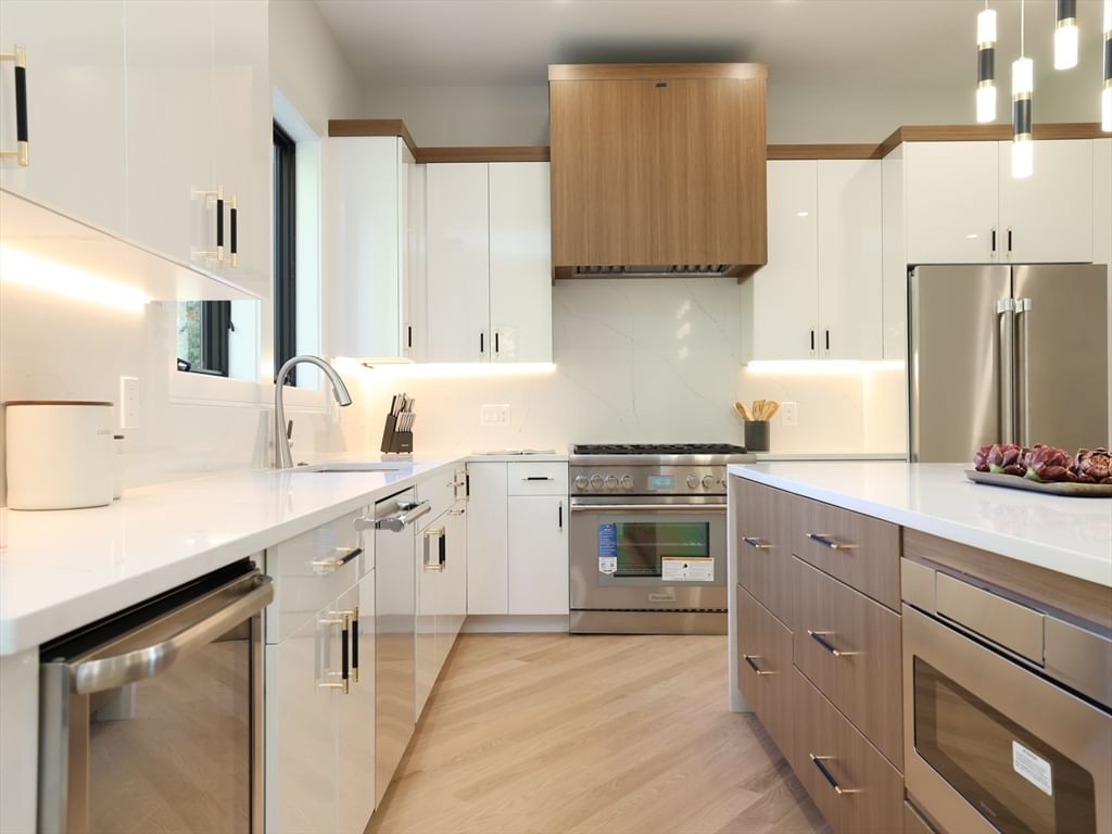 18 Josselyn Pl #18 Newton — Photo 6 of 29