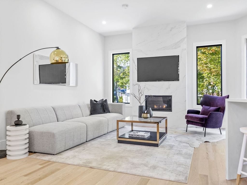 18 Josselyn Pl #18 Newton — Photo 9 of 29