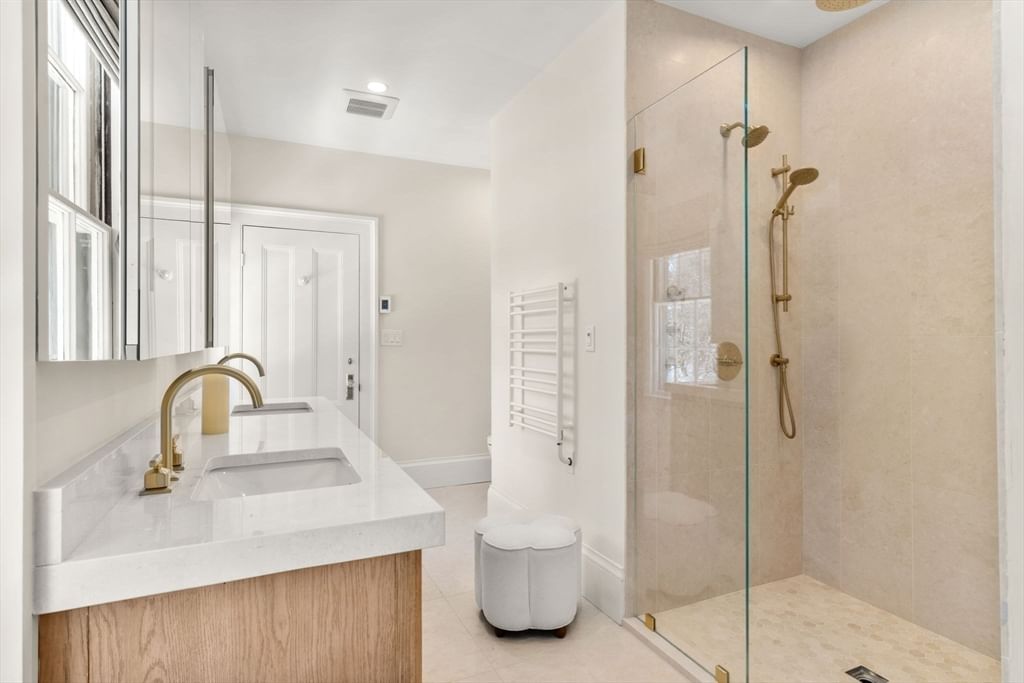 269 Franklin St Newton — Photo 18 of 30