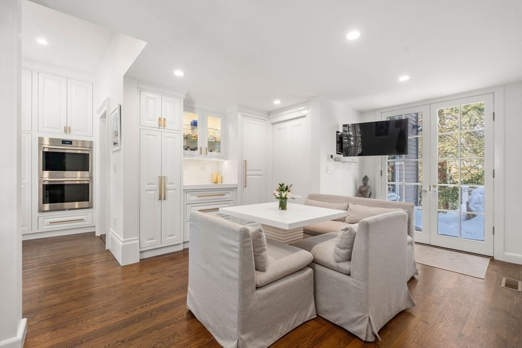 269 Franklin St Newton — Photo 9 of 30