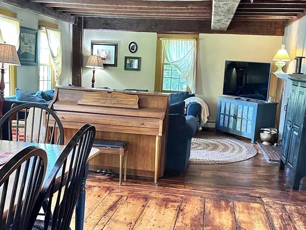 5 Putnam Hill Rd Sutton — Photo 14 of 42