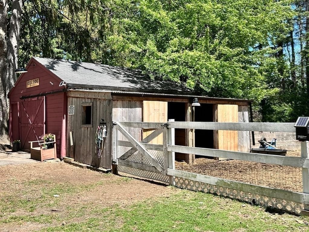 5 Putnam Hill Rd Sutton — Photo 31 of 42