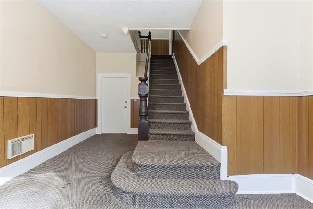 162 Humboldt Ave Boston — Photo 5 of 42