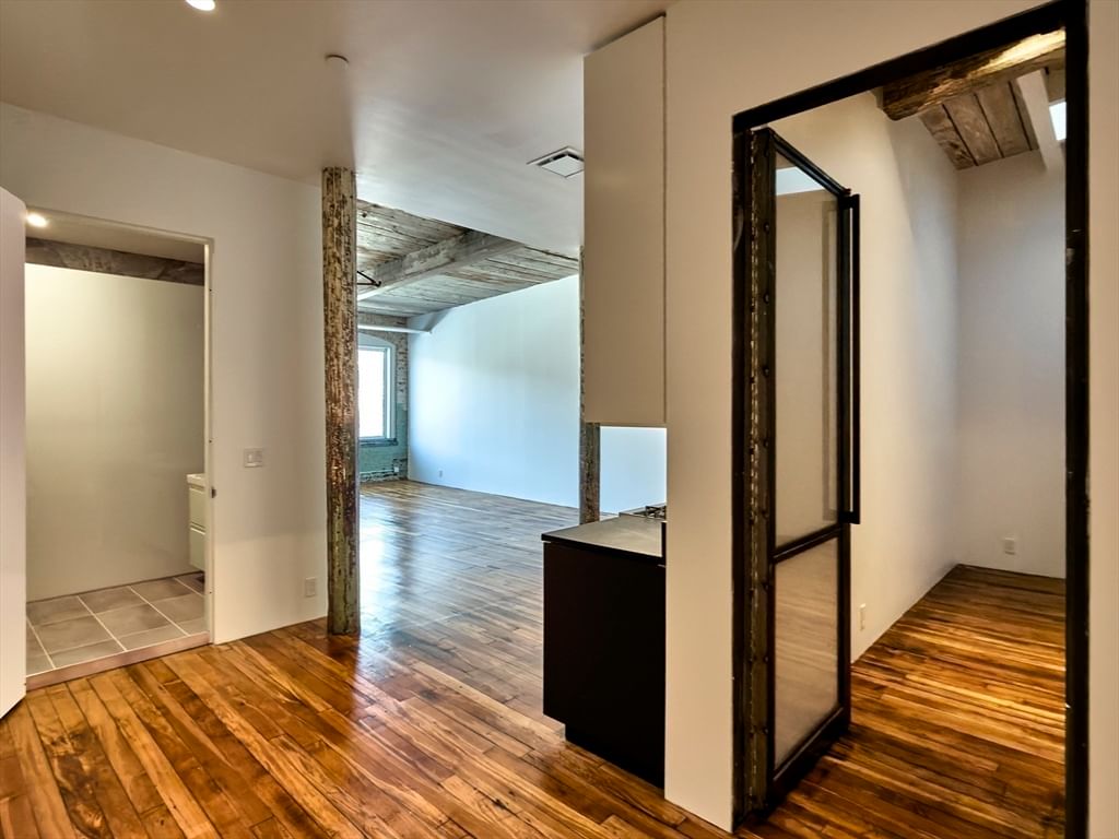 520 State Rd #309 North Adams — Photo 10 of 38