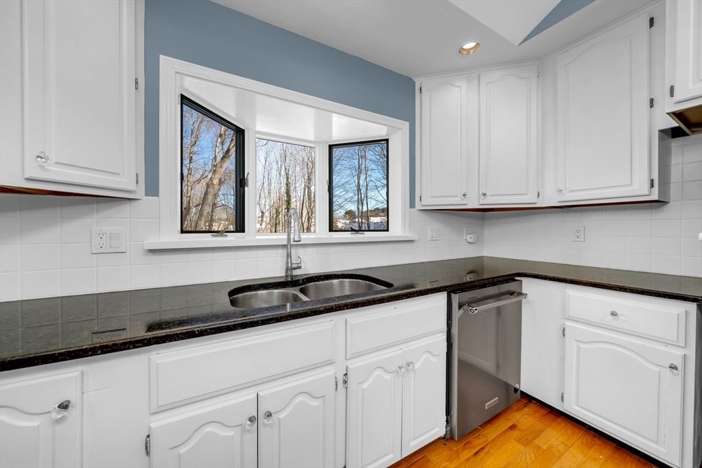 6 Smith Ln #6 Manchester — Photo 7 of 38