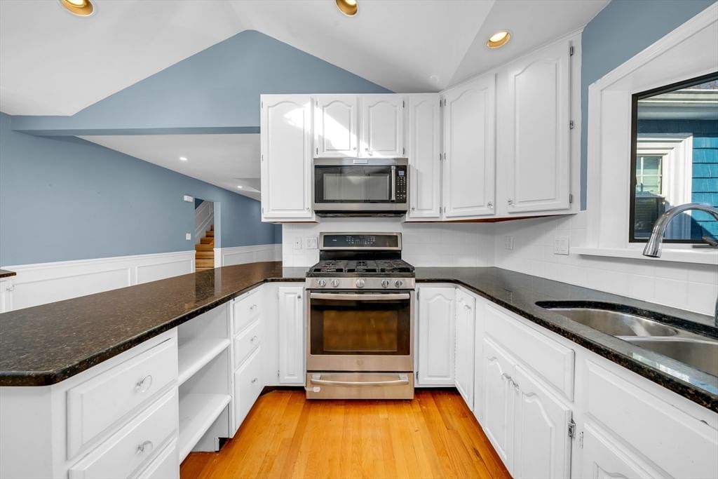6 Smith Ln #6 Manchester — Photo 8 of 32