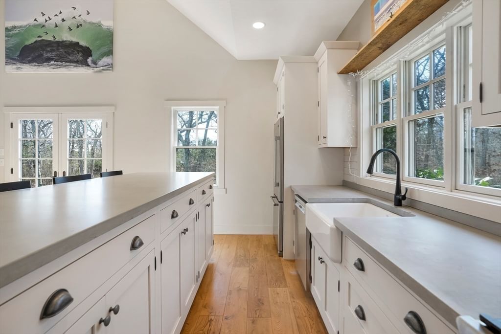 114 Meetinghouse Way Edgartown — Photo 12 of 25