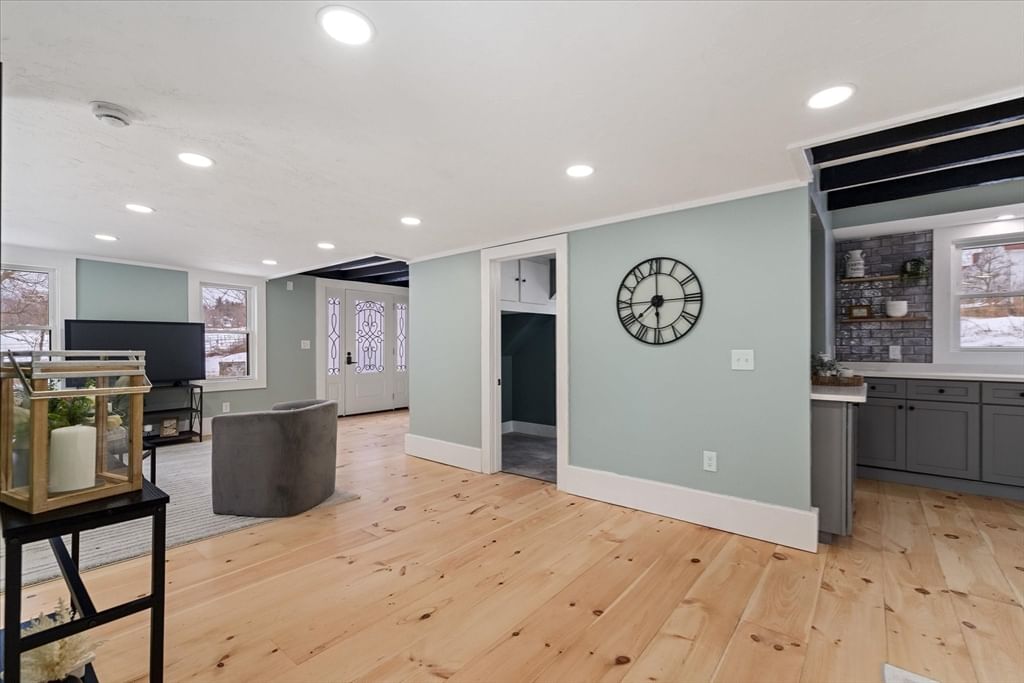 294 Boston Road Sutton — Photo 20 of 40