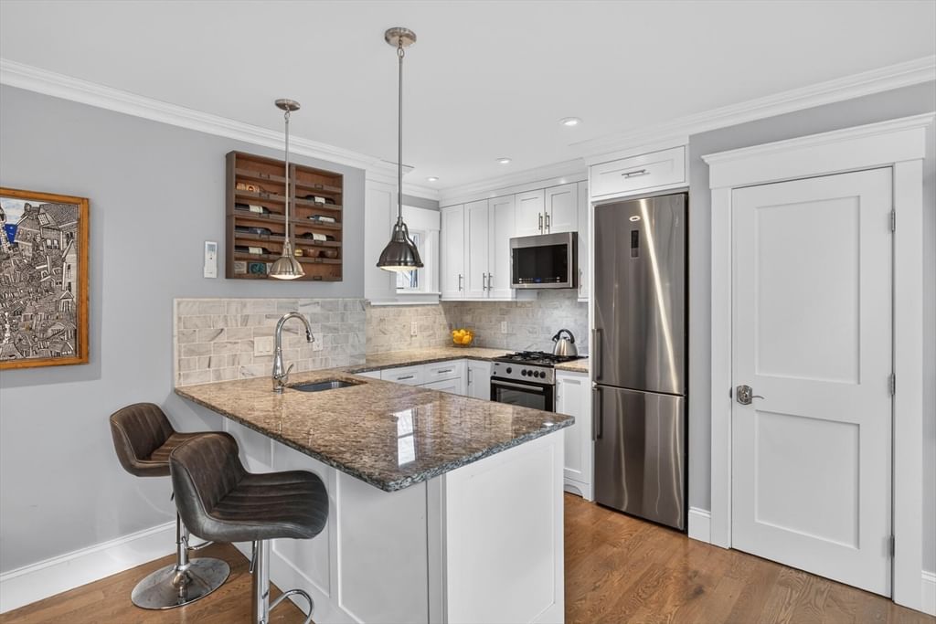 600 Commercial Street #Unit 5 Provincetown — Photo 5 of 25