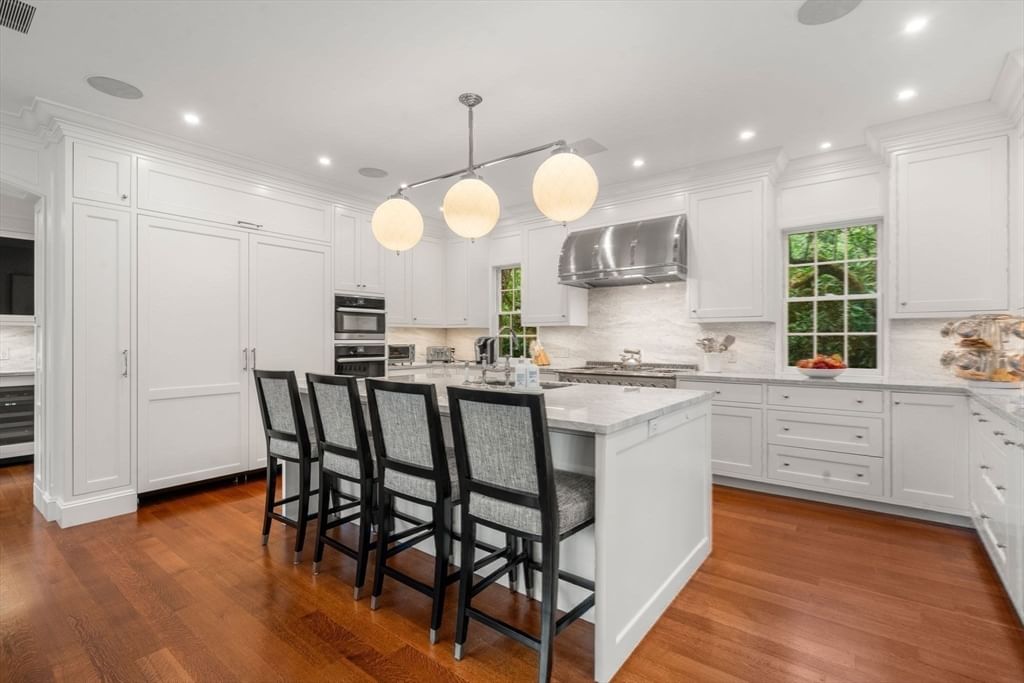 188 Heath St Brookline — Photo 17 of 41