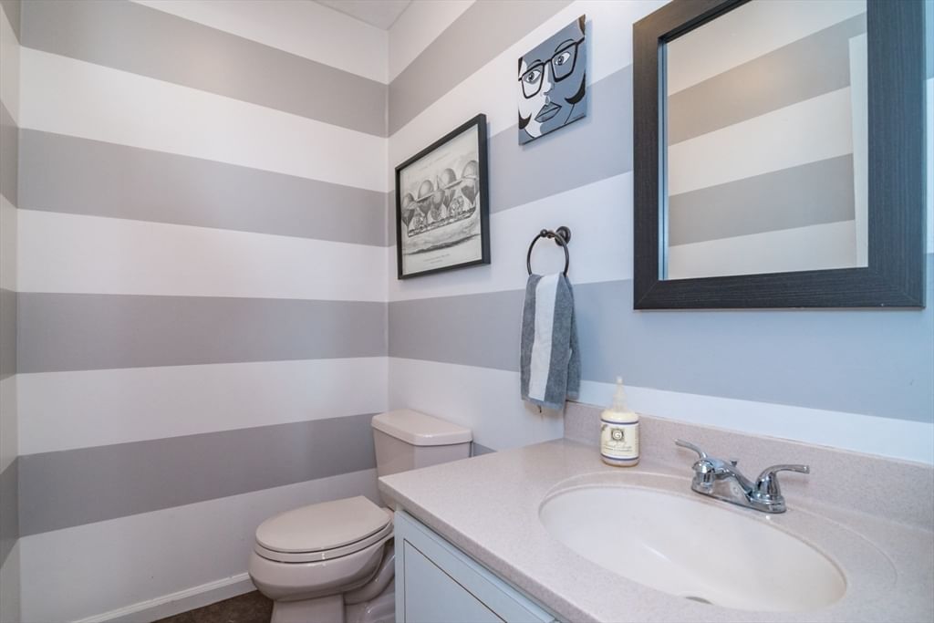 224 N Valley Road, Pelham, MA 01002 photo 4