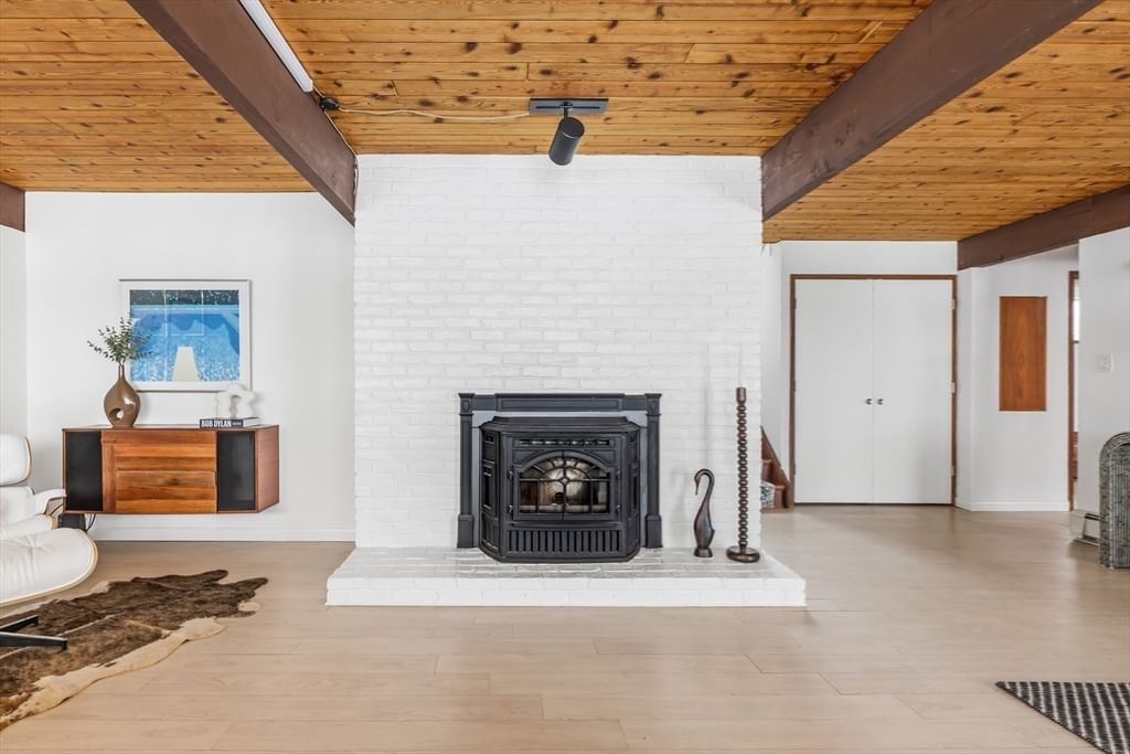 134 Rangeley Rd Brookline — Photo 18 of 27