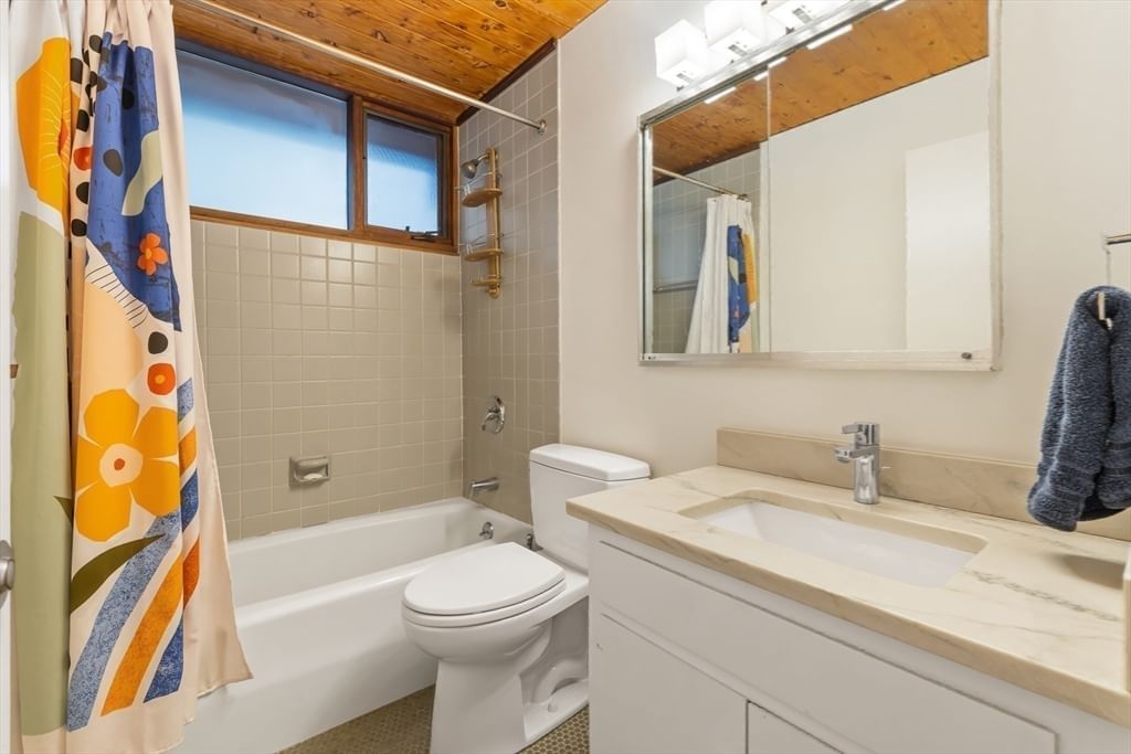 134 Rangeley Rd Brookline — Photo 19 of 27