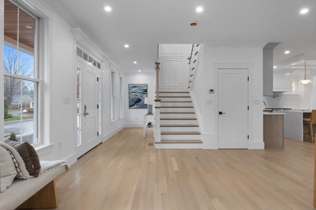 26 Beacon Ave Newburyport — Photo 18 of 42