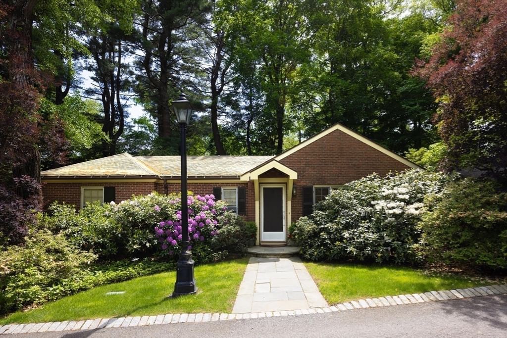 63 Goddard Avenue Brookline — Photo 36 of 41