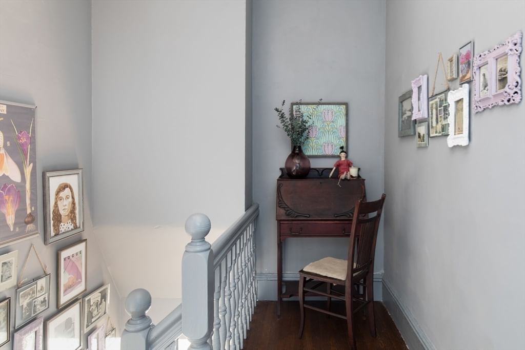198 Byron St Boston — Photo 17 of 31