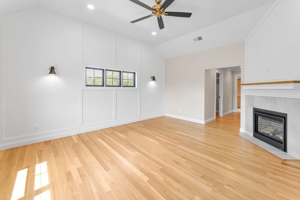 17 Starling Street Boston — Photo 11 of 25