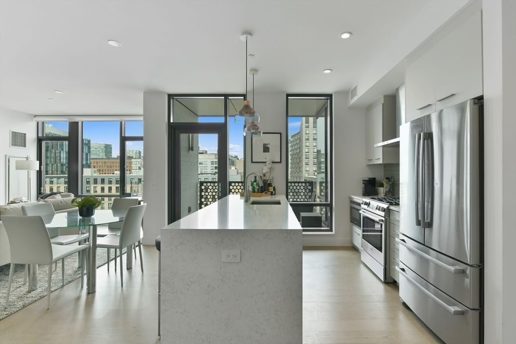 40 Traveler St #710 Boston — Photo 9 of 28