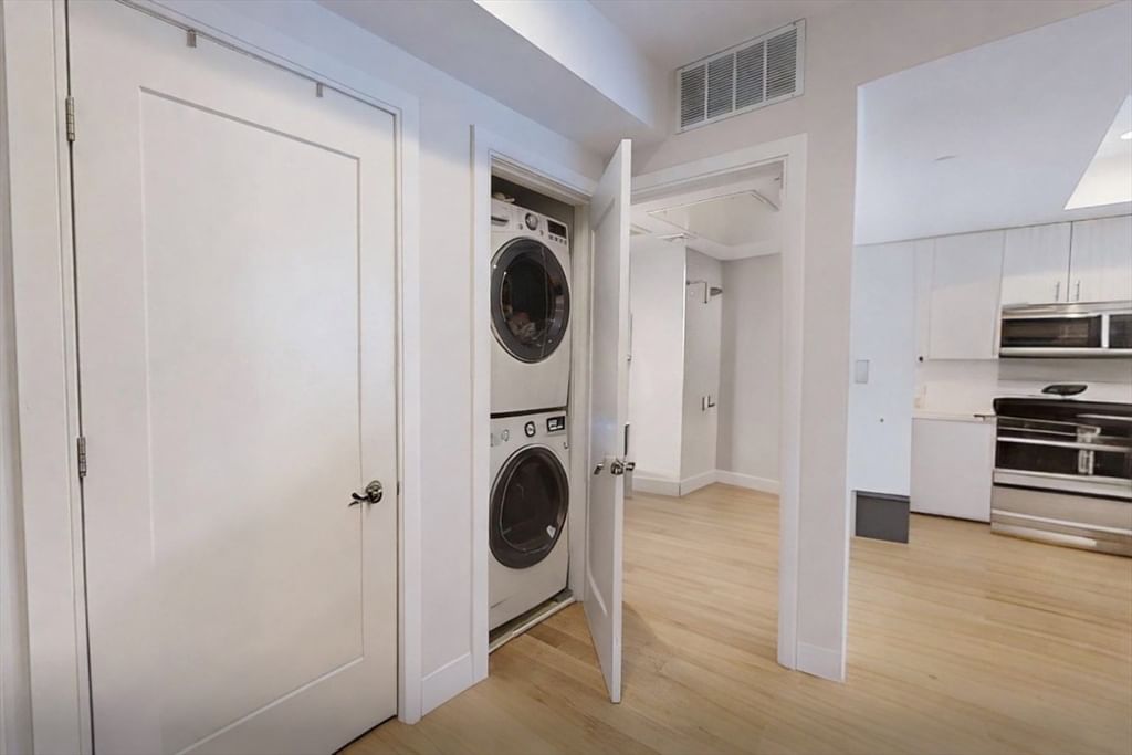 488 Dorchester Ave #3E, Boston, MA 02127