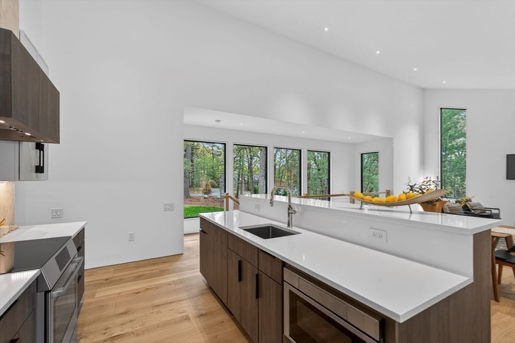 56 Seymour Street Concord — Photo 14 of 36
