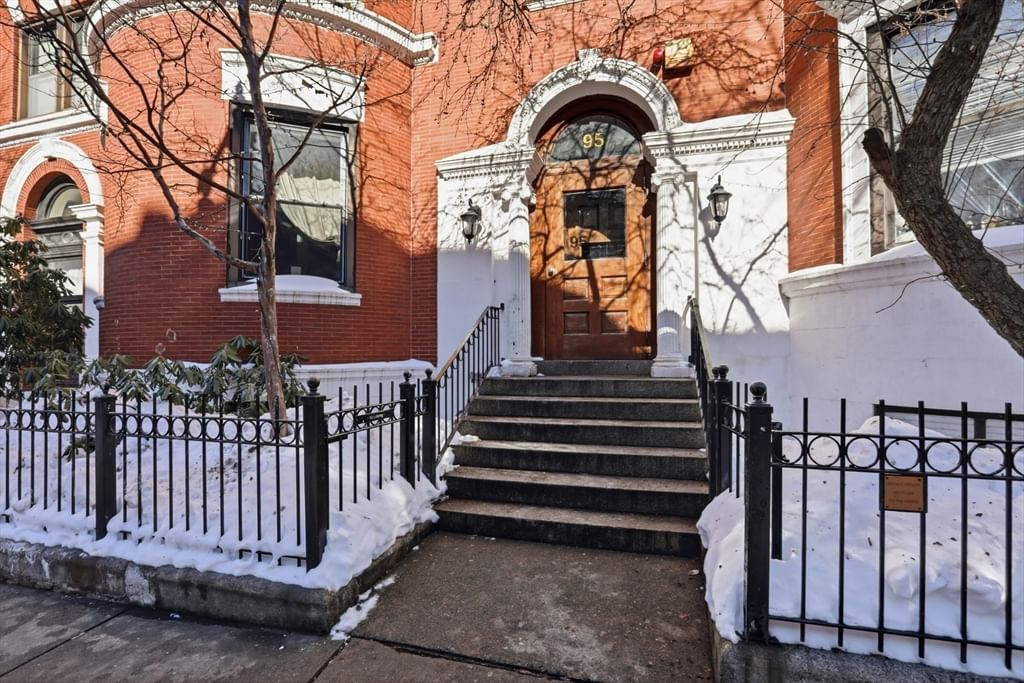 95 Gainsborough Street #302 Boston — Photo 13 of 14